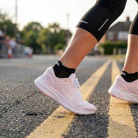 Air Zoom Structure 24 Road Running Kadın Spor Ayakkabı (DAR KALIPDIR)-SPORTXSTORE