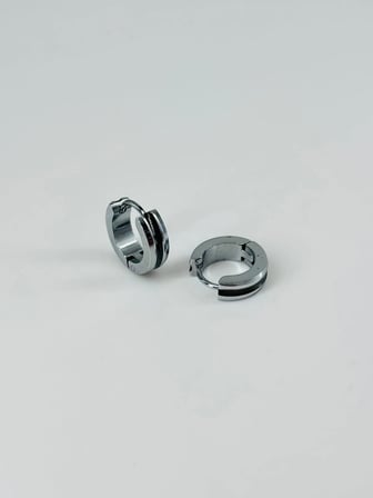 Rodyum Ve Siyah  Çelik Erkek Küpe Çap (9 Mm) Kalınlık (4 Mm) - Ekp0008