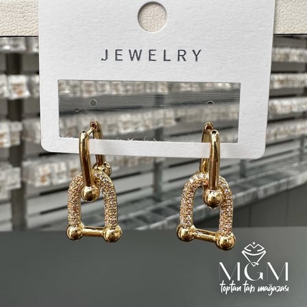 Zirkon Taşlı Pirinç Küpeler - Kp00134