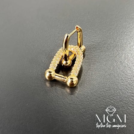 Zirkon Taşlı Pirinç Küpeler - Kp00134