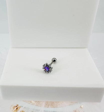 Rodyum Zirkon Taşlı Uç Kısmı : Pirinç Kıkırdak Bar Uzunluğu : 6 Mm / Bar Kalınlığı 0.8 Mm / Top Boyu 3 Mm - Pt0038