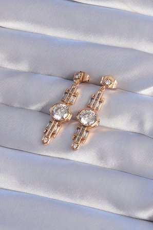 XUPİNG Rose Renk Zirkon Taşlı Geometrik Sallantılı Küpe 5886