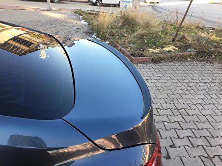 Renault Megane 4 Sedan Kasa Bagaj Üstü Spoiler Piano Black Siyah