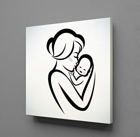 BEBEĞİNİ ÖPEN ANNE