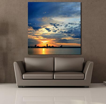 BULUTLU GÖKYÜZÜ ARASINDAN ÇIKAN GÜNEŞ