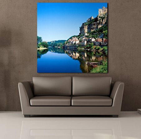 DAĞIN SUYA YANSIMASI