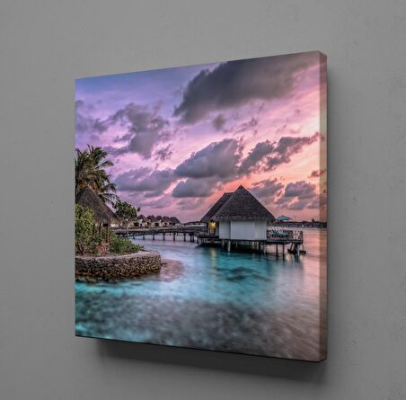 MAVİ DENİZ ÜZERİNE BULUTLAR