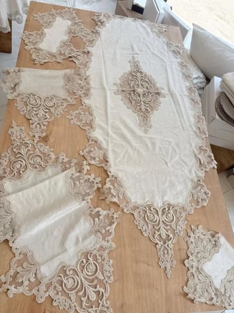 Bezos Salon Takımı Çeyizlik Krem Runner Set 5 Parça Kadife Masa Örtüsü Runneri Eva SRH