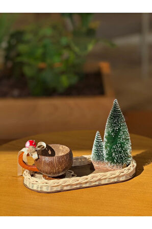 Doğal Rattan 4’lü Kış Dekoru Seti – Tepsi, Kupa, Bardak Altlığı, Mini Çam Ağacı