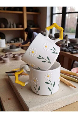 2 li El İşi Papatya Bahçesi İşlemeli Doğal Seramik Mug Kupa Çay / Cappuccino Fincanı