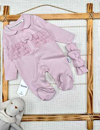 Kız Bebek Bebe Yaka Dantel Detaylı Bandanalı Pamuklu Tulum