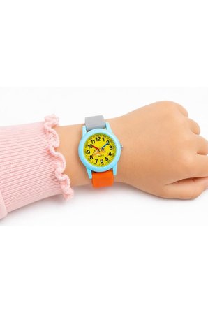 Dinozor Desenli Çocuk Kol Saati Unisex Analog Saati ST-304411