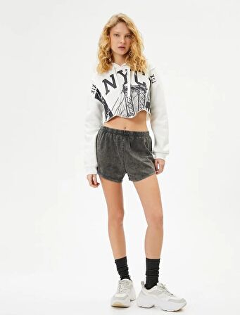 Crop Kapşonlu Sweatshirt Slim Fit Asimetrik Kesim Baskılı 4SAL10400IK