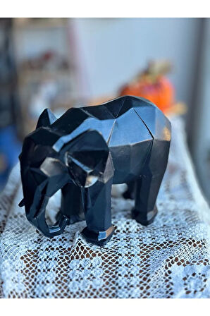Siyah Kübik Fil