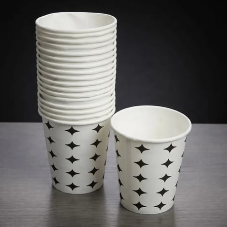 Siyah Yıldız Desenli Karton Bardak - 7 Oz - 50'li Paket