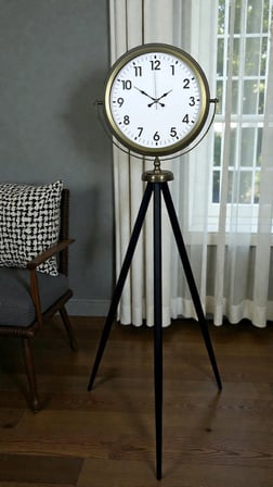 Eskitme Tripod Ayaklı Dekoratif Saat