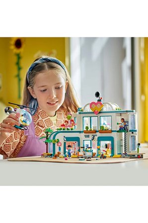 Lego ® Friends Heartlake City Hastanesi 42621 - 7+ Çocuklar Için Yaratıcı Oyuncak Yapım Seti (1045P)