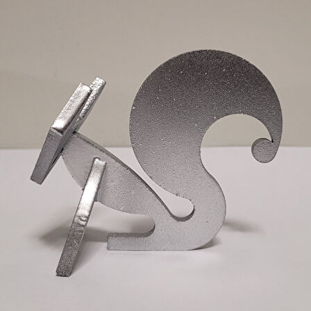 Çelik Sincap Figürü – Lazer Kesim Metal Dekoratif Obje (2mm)
