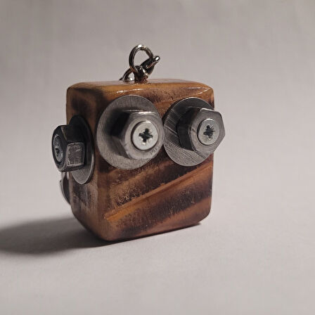 Cep Robotu” – El Yapımı Robot Anahtarlık (5 x 4 x 2 cm)