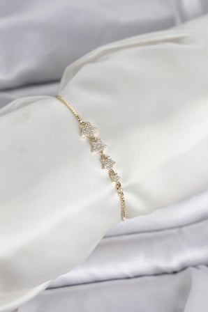 USLUCAN ALIŞVERİŞ Gold Renk Zirkon Taşlı Yıldız Model Asansörlü Kadın Bileklik