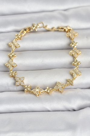 Pirinç Zirkon Taşlı Yonca Model Gold Renk Kadın Bileklik