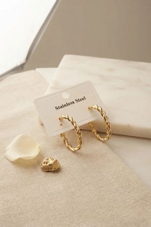316L Çelik Gold Renk Kıvrımlı Halka Tasarım Model Küpe