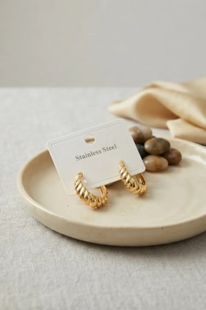 316L Çelik Gold Renk Kıvrımlı Halka Model Küpe