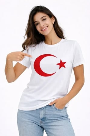 USLUCAN ALIŞVERİŞ T-Shirt Kısa Kol Bisiklet Yaka Ay Yıldız Bayrak Baskılı Tişört - Beyaz