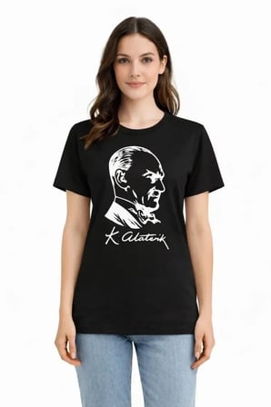 USLUCAN ALIŞVERİŞ Atatürk Baskılı Tişört Kısa Kollu Bisiklet Yaka T-Shirt - Siyah