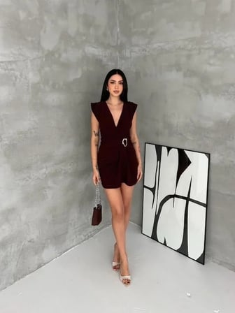 USLUCAN ALIŞVERİŞ Kruvaze Drapeli Tokalı Mini Elbise Şık Gece Davet Abiye - Kahverengi