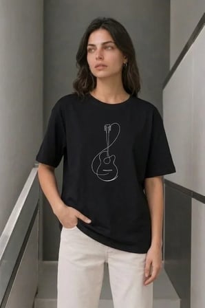 USLUCAN ALIŞVERİŞ Minimal Gitar Baskılı Tişört T-Shirt Yazlık Kısa Kol Bisiklet Yaka T-Shirt - Siyah