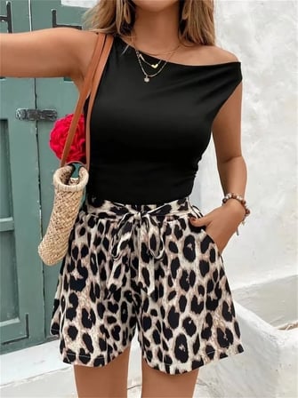 Kadın Kolsuz Bisiklet Yaka Viskon Bluz Ve Leopar Desenli Kısa Modal Short Ikili Takım