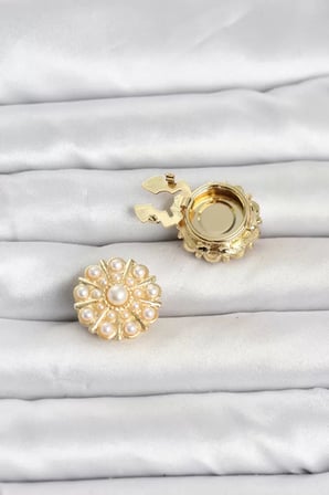 Vintage Model Gold Renk Düğme veya Manşet Broşu TJ-BR486