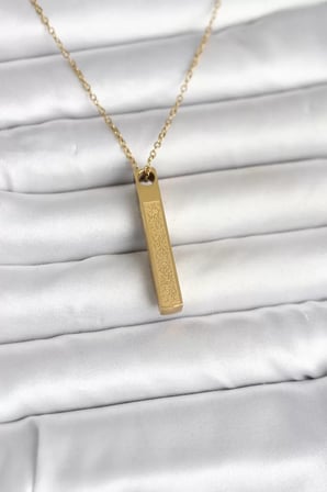 316L Çelik Gold Renk Ayetel Kürsi Yazılı Bar Çubuk Kolye - TJ-BKO11057