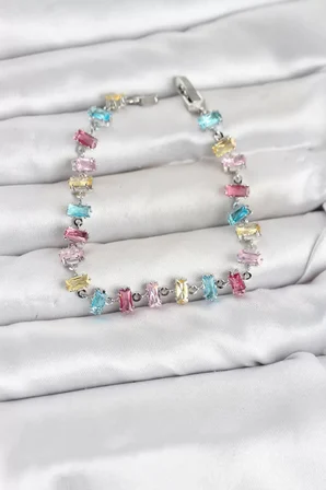Kristal Taşlı Baget Kesimli Karışık Renkli Gümüş Renk Gema Kadın Bileklik TJ-BB8532