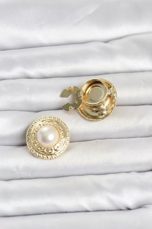 Gold Renk İncili Model Düğme veya Manşet Broşu TJ-BR487