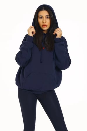 Kore Model Yıldız Baskılı Kanguru Cepli Kadın Sweat Lacivert