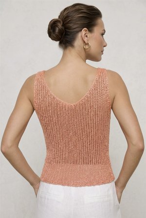Twist Knot Detaylı Premium Kadın Triko Bluz – V Yaka Örgü Dokulu Şık Crop Tasarım