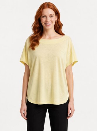 Kadın Rahat Kesim Sarı Yarım Balıkçı Yaka T-Shirt