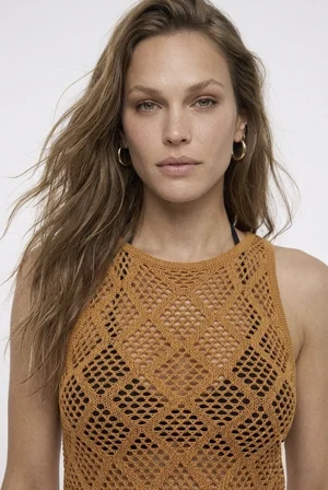 Dantel Görünümlü Ajurlu Beachwear Crop Top ve Yırtmaçlı Uzun Etek Triko Takım