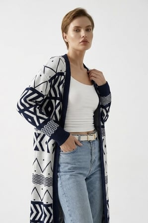 Kadın Oversize Triko Uzun Hırka Geometrik Desen