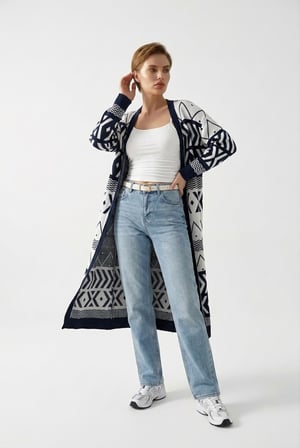 Kadın Oversize Triko Uzun Hırka Geometrik Desen