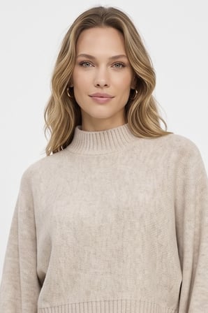 Kadın Premium Yarasa Geniş Kol Crop Triko Kazak