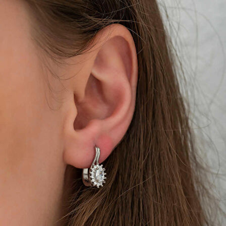 STİLLOVE Gümüş Mengeçli Oval Kesim Küpe