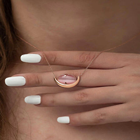 STİLLOVE Gümüş Pembe Kedi Gözü Taşlı Hilal Kolye