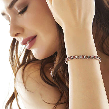 STİLLOVE ​Gümüş Kare Zultanit Taşlı Kadın Bileklik