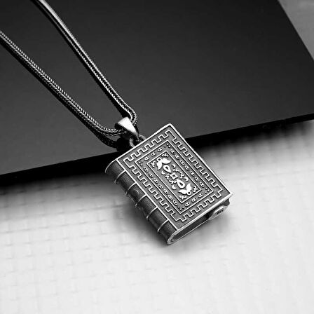 STİLLOVE Gümüş Kare İçi Açılabilen Muskalık Kolye