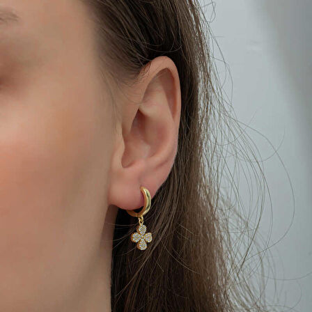 STİLLOVE ​Gümüş Gold Sallantılı Yonca Kadın Küpe