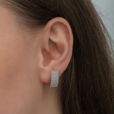 STİLLOVE Gümüş 7 Sıra Beyaz Taşlı J Kadın Küpe