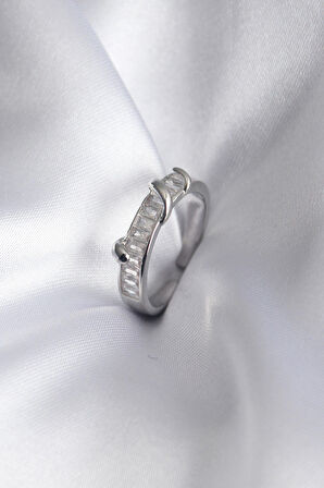 STİLLOVE Pirinç Gümüş Renk Su Yolu Zirkon Taşlı Kadın Yüzük